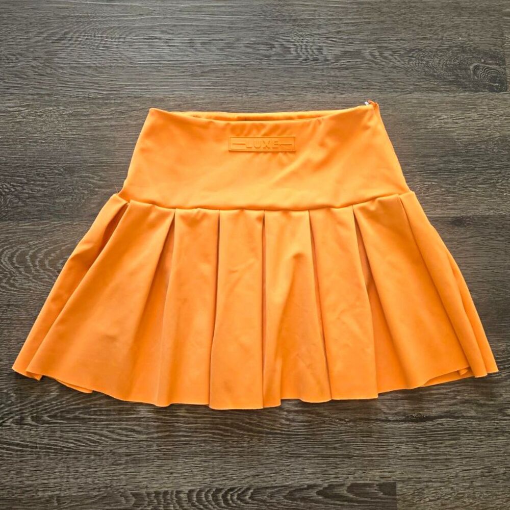AKIRA Orange Pleated Mini Skirt Zip Closure - Size S - Polyester Spandex